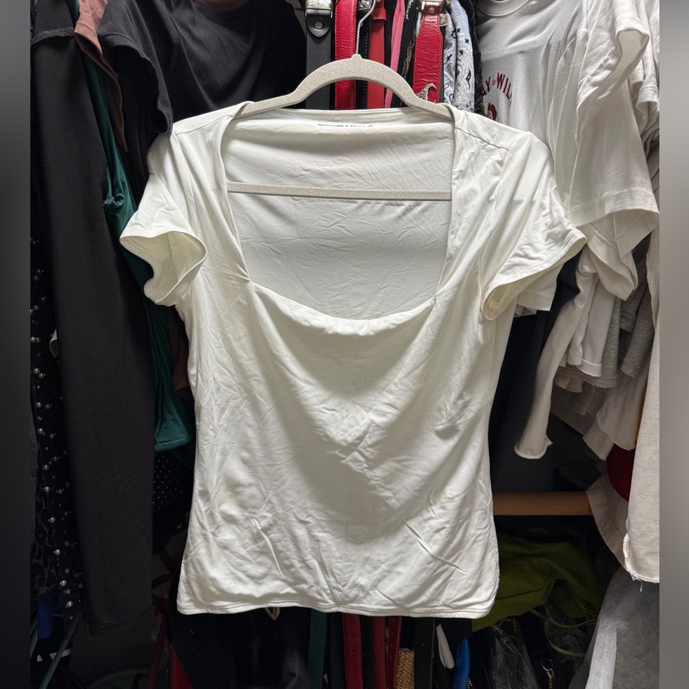 Abercrombie & Fitch— Square Neck White Short Sleeve Top